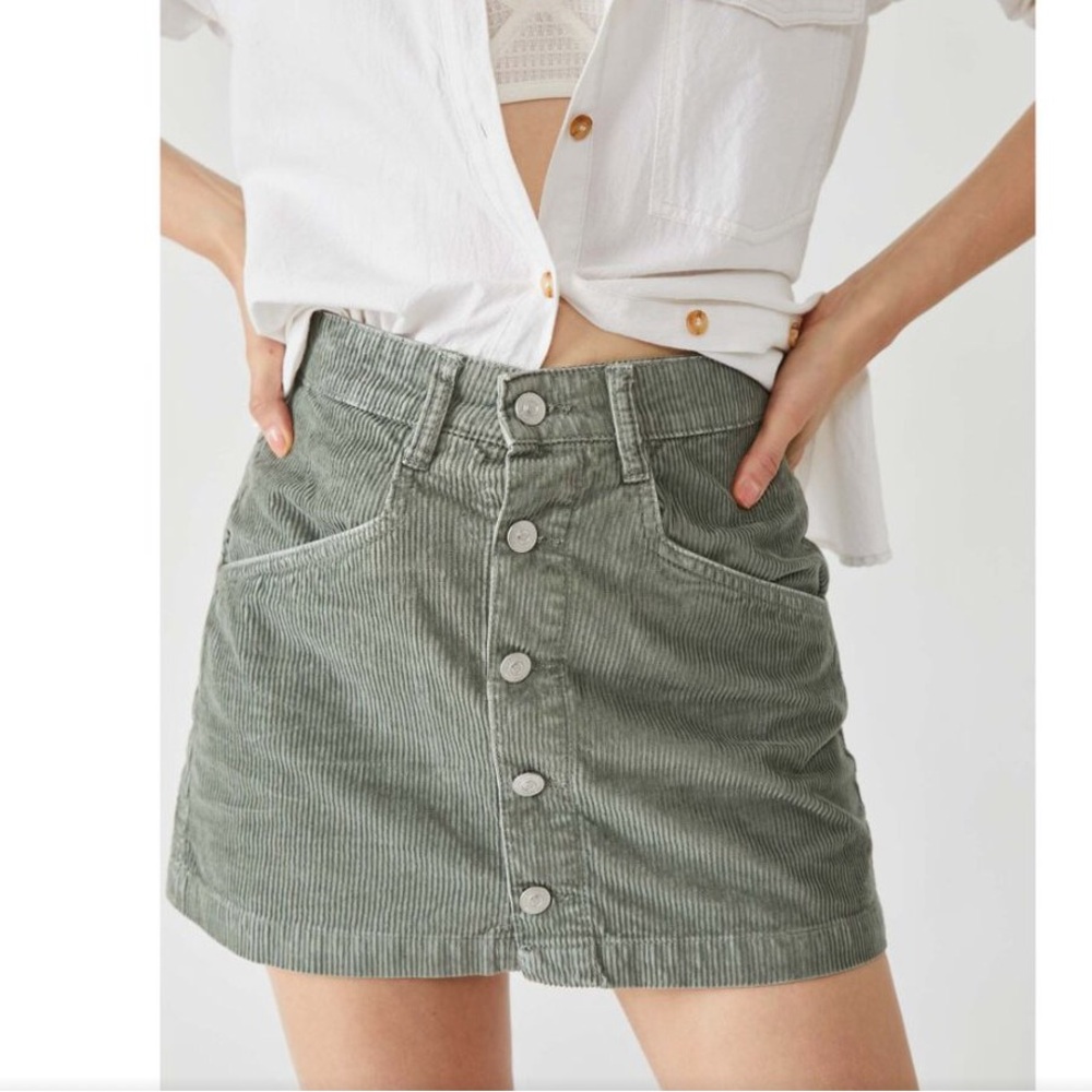 NWT Free People Ray Cord Mini Skirt / Washed Army Green Utility Button Size 10